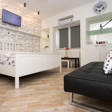 بوخارست Imperial City Center - 1 Bedroom Apartment المظهر الخارجي الصورة